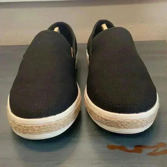 Brand new! Bella Vita Brielle II Slip on Shoe - Picture 2 of 8